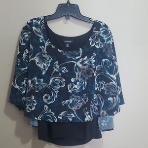 Le Chateau Elegant Black and Blue Floral Blouse Size Medium